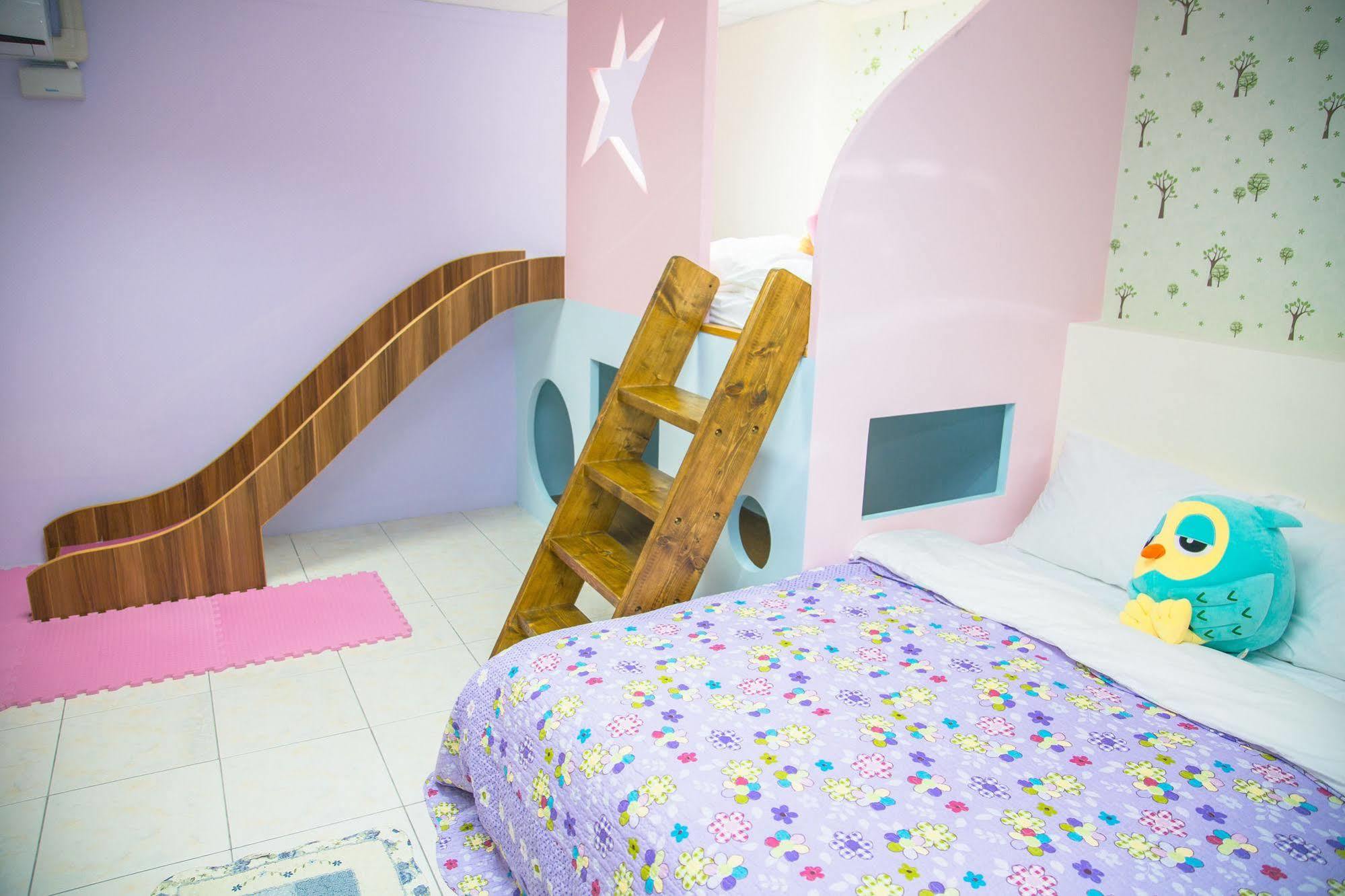 הואליין סיטי Happy Castle Cottage מראה חיצוני תמונה
